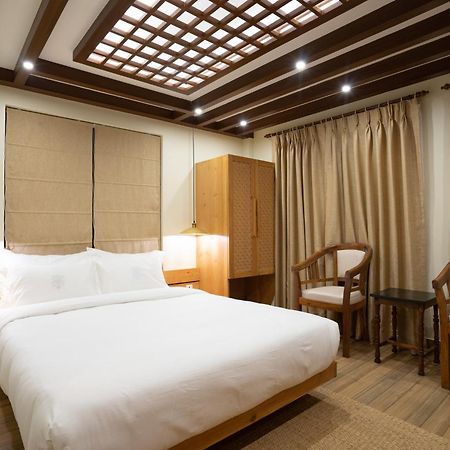 Karuna Hotel Patan Kathmandu Habitación foto