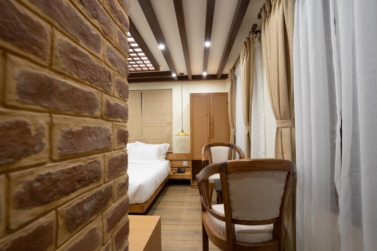 Karuna Hotel Patan Kathmandu Exterior foto