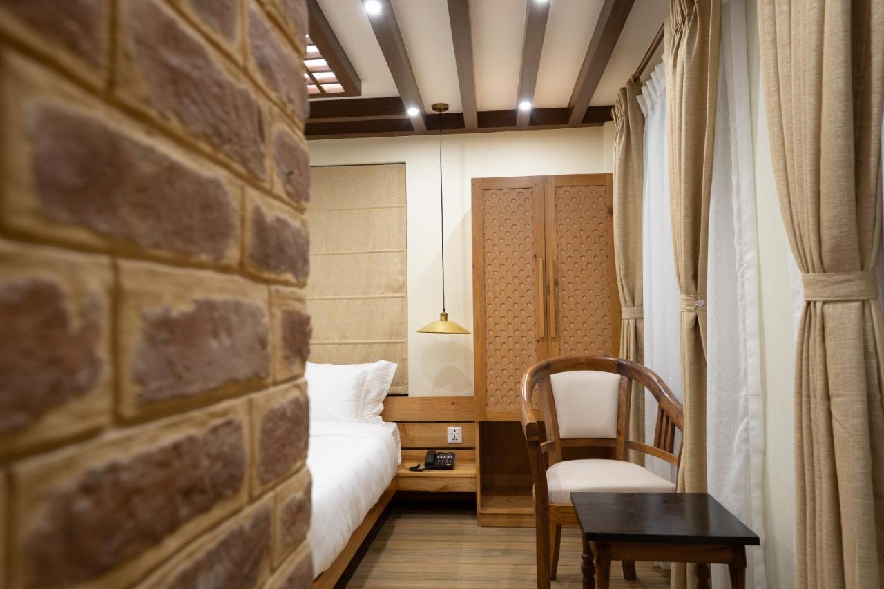 Karuna Hotel Patan Kathmandu Exterior foto