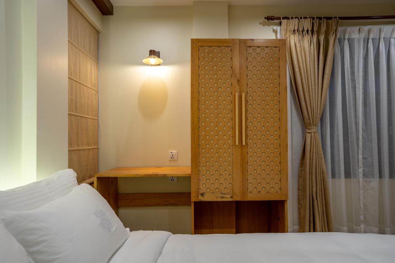 Karuna Hotel Patan Kathmandu Exterior foto