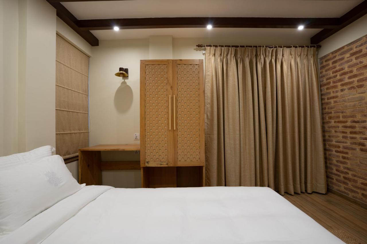Karuna Hotel Patan Kathmandu Exterior foto