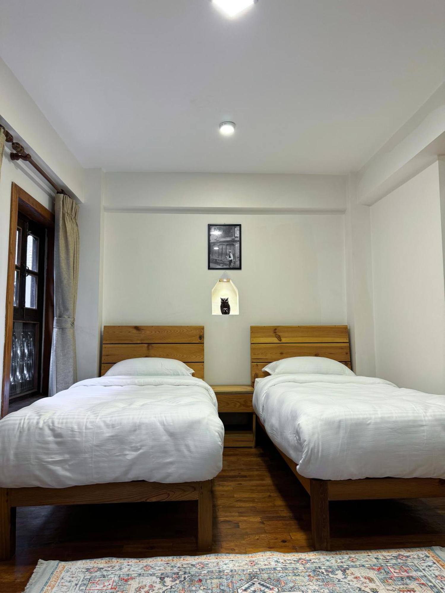 Karuna Hotel Patan Kathmandu Exterior foto