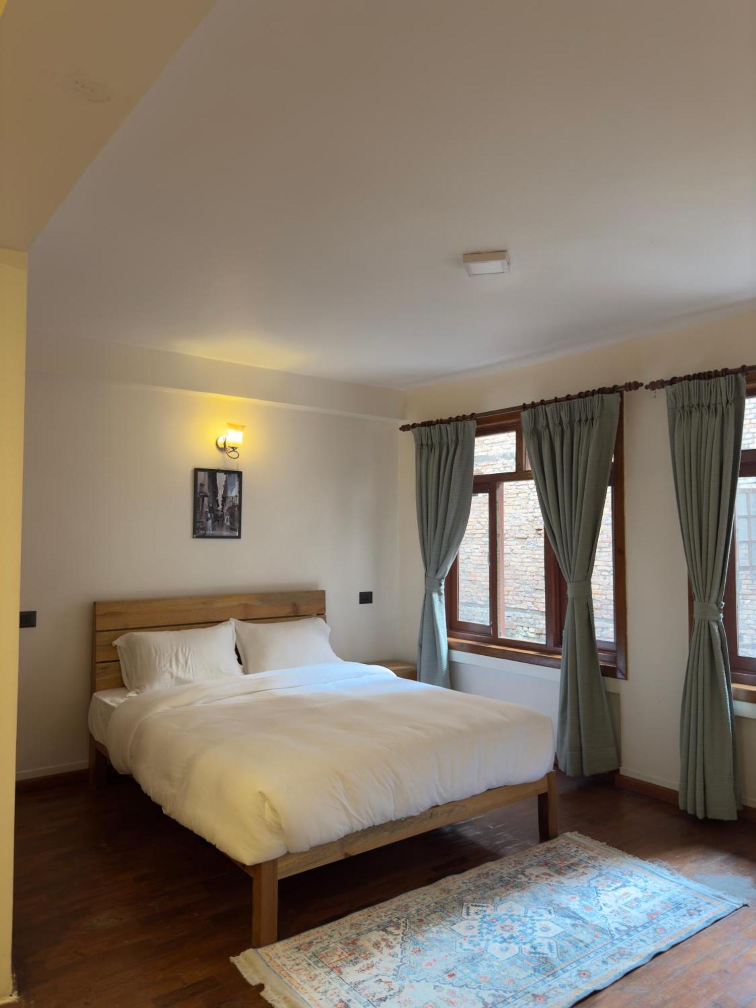 Karuna Hotel Patan Kathmandu Exterior foto