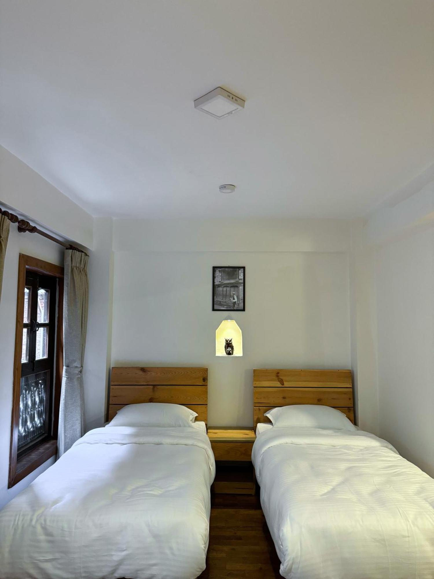 Karuna Hotel Patan Kathmandu Exterior foto